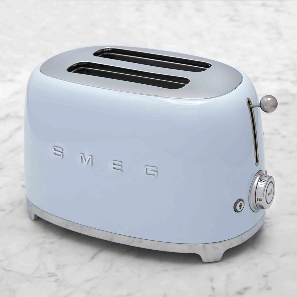 SMEG 2 Slice Toaster with retro 1950s design and six browning levels in various colors