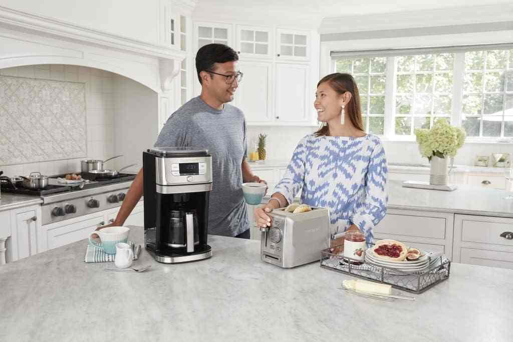 Cuisinart CPT-620 stainless steel 2-slice toaster with multiple functions and custom shade control